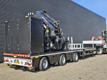 Broshuis 3ABSD / EXTENADABLE / HIAB 95 tm + JIB / ELECTRIC CRANE / KRAN